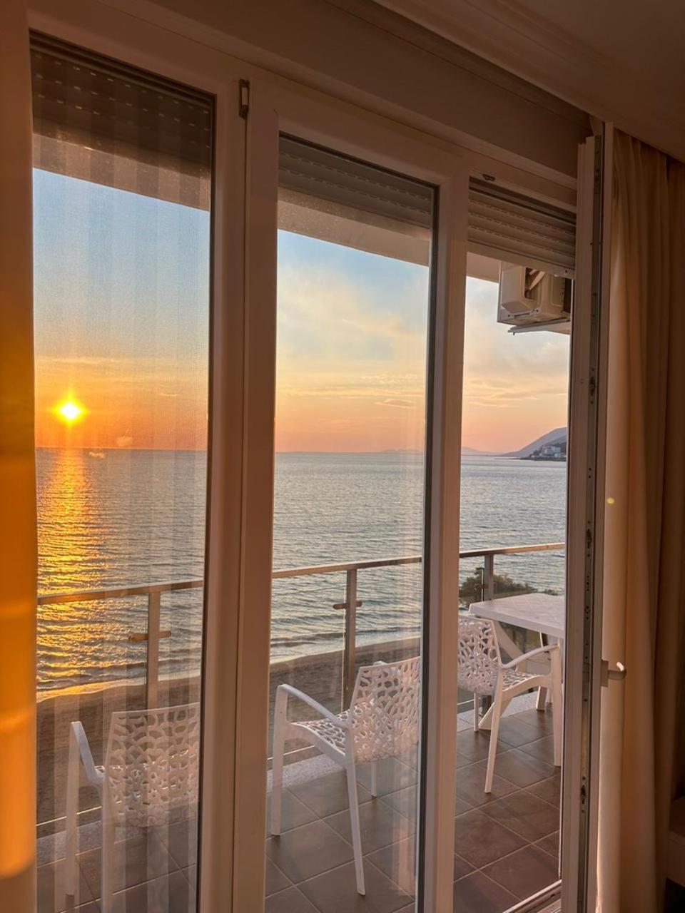 Deluxe Apartments With Balcony Shengjin Exterior photo