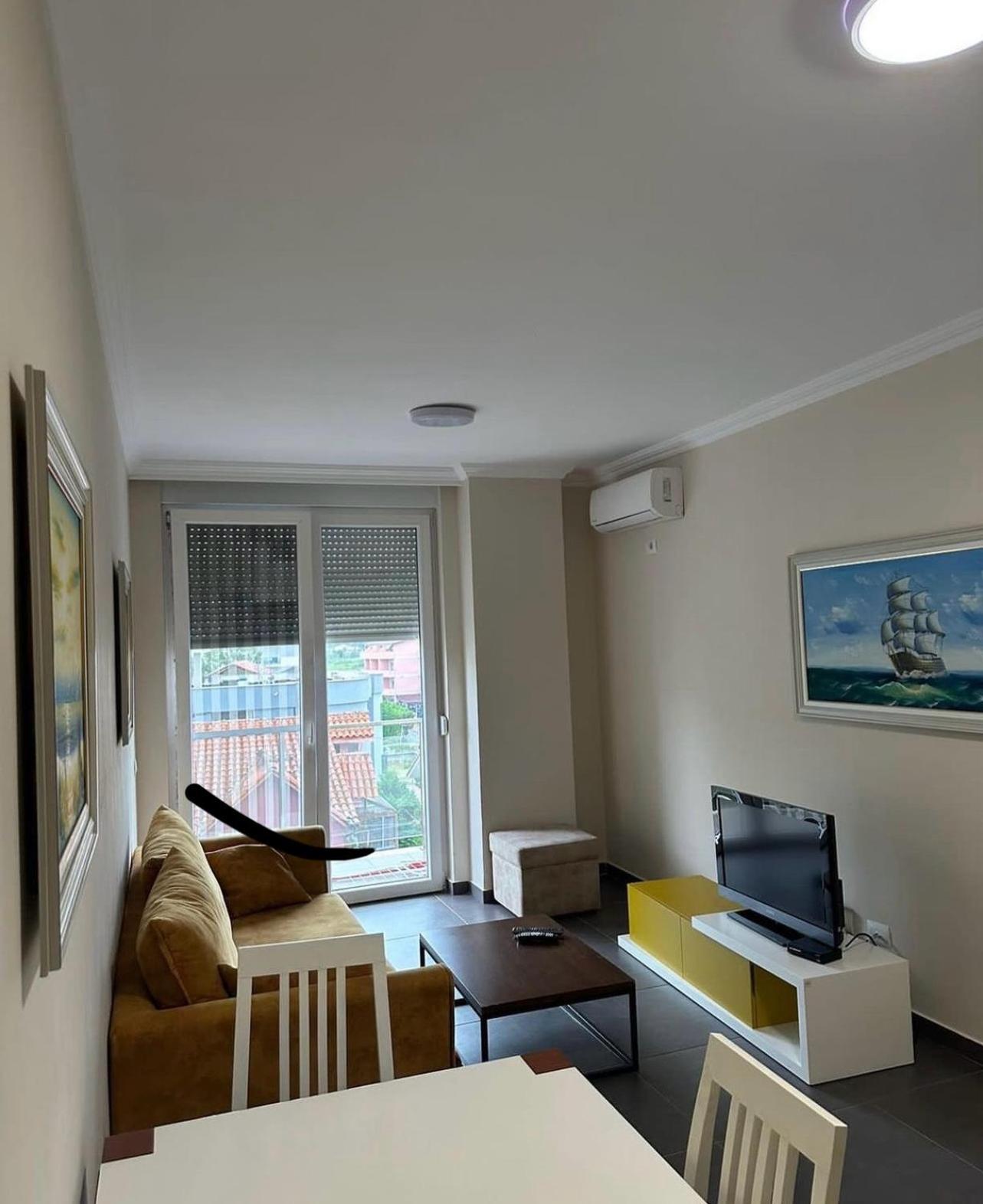 Deluxe Apartments With Balcony Shengjin Exterior photo